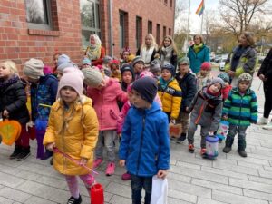 Martini Singen Pewsum, Kindergärten vor dem Rathaus