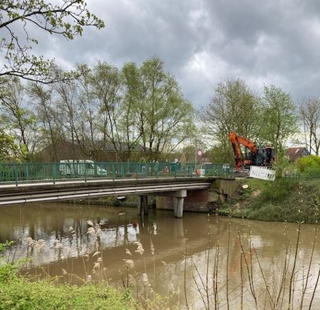 Sanierung der Brücke am Pilsumer Weg in Greetsiel gestartet
